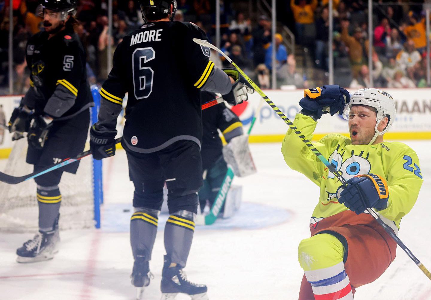 Feast your eyes on these amazing 'Spongebob Squarepants' hockey jerseys