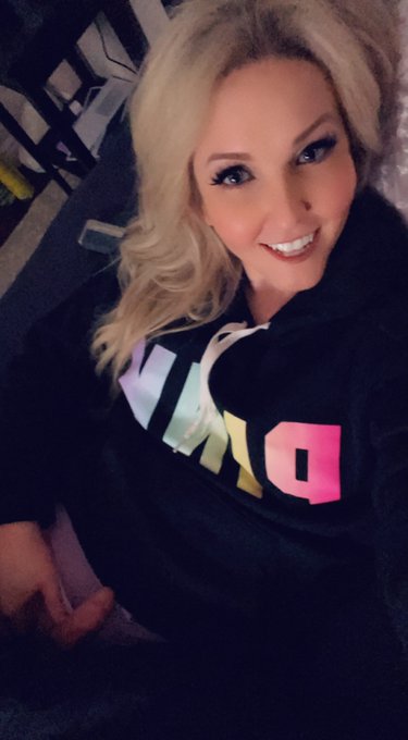 👀 what&rsquo;s down there  https://t.co/U9mlBkhCte https://t.co/EAaG9OmHFp