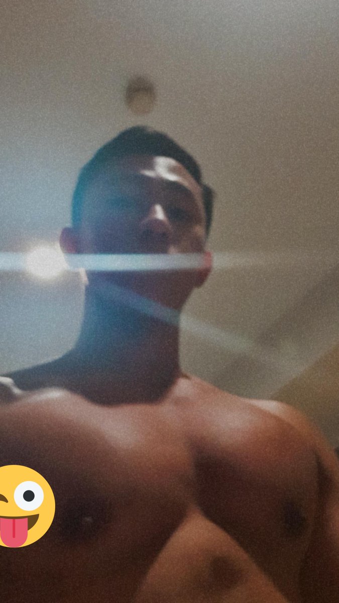 Alex17689942's tweet photo. My tits say Good morning 🤐 https://t.co/wGnnKK48PK