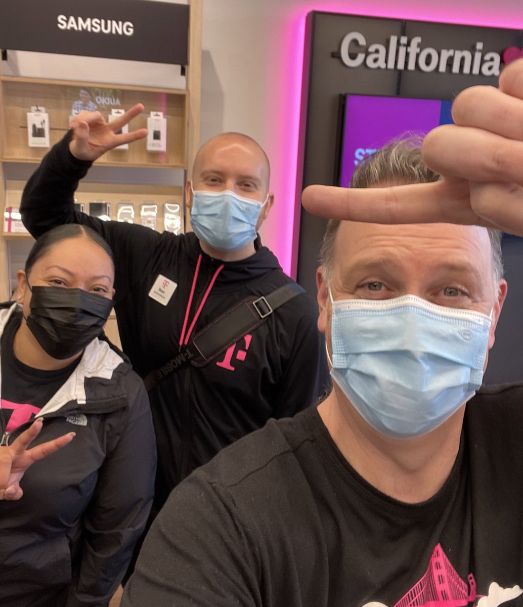 AdrianVanHooser's tweet photo. Expect BIG things from the Bay Area Central team this month! Thanks for showing me you’re #CustomerObsessed! https://t.co/FcVXVb5rkb