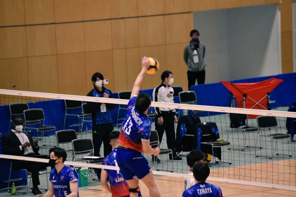 G5150tk's tweet photo. 東京の試合を見られるうちに見ておきたいと思います(^^)d
#fctokyo #YNWA
#FC東京 #fctvb
#vleage #Vリーグ #volleyball
#NeverGiveUp東京 https://t.co/QN3Wfuvfdc