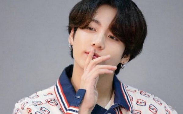 takamocchi's tweet image. ⭐️93line
⭐️グクペン
⭐️大人の新規ARMYです(｡ᵕᴗᵕ｡)
分からないことだらけですが、宜しければ仲良くしてください☺️✨無言フォローも大歓迎です😊✩.*˚
いいねor RTで気になった方お迎えに行きます☺️✨
#新規ARMY #ARMYと繋がりたい #ARMYさんと絡みたい #ARMYさんと仲良くなりたい