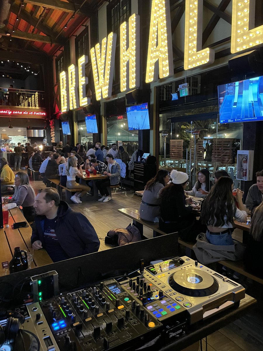 jamespatyoung's tweet photo. So good to be back on the decks. First gig of 2022!! #brewhall https://t.co/J7DEz4qJT2