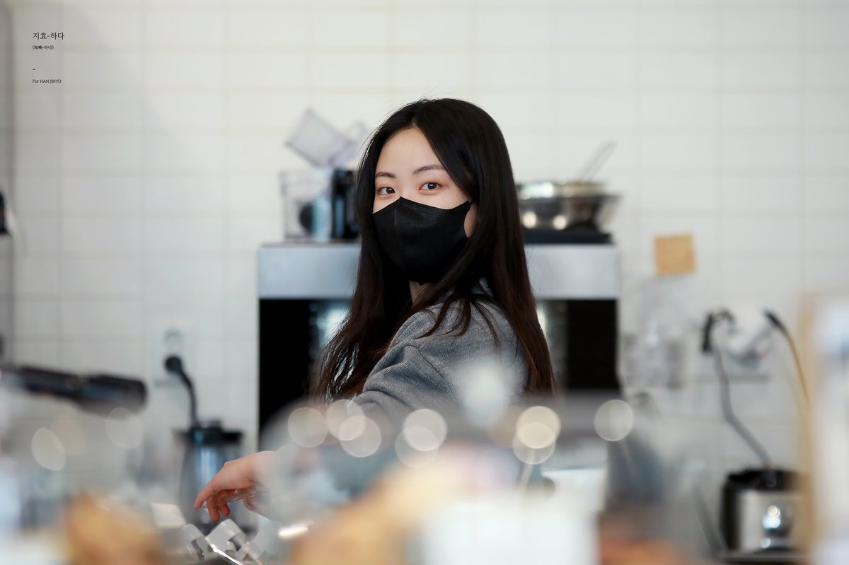 Jihyo_hada's tweet photo. 220122 GASTOWN COFFEE #한지효
https://t.co/4BqrDMlJsq https://t.co/PImzNtpsDZ