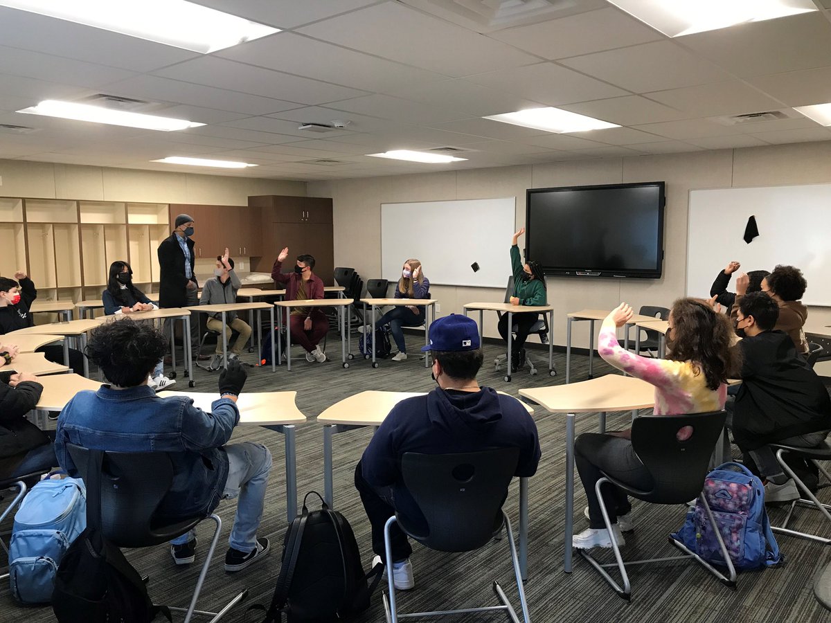 theRealRisdon's tweet photo. Risdon Middle School students met last week with Renton Schools Superintendent, Dr. Damien Pattenaude, to share what they like about our school and what can be improved. Our students were thoughtful, engaging, articulate, and great representatives of RMS. #Timberwolves https://t.co/4TPQXuPbUO