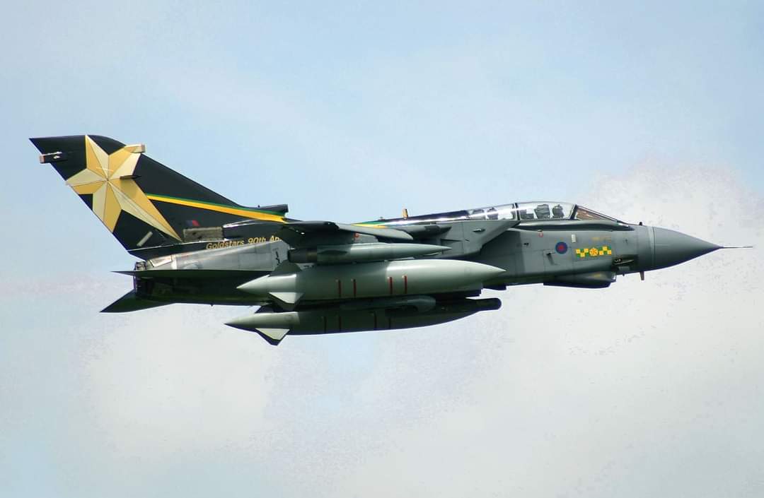 TornadoFlying's tweet image. Michel Debarre