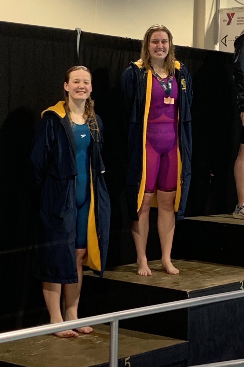 USM_Swimming's tweet photo. PODIUM POSE!!!
Our first medal winner of the meet…Sydney Jones takes 3rd in 100 Back; Grace Sanford close in 5th place. 2 finalists in big finals is huge. 
@USMSpireWire @LVTSportsGuy @USM_Athletics @Grace_soccer315 https://t.co/vzPHXH8H9C