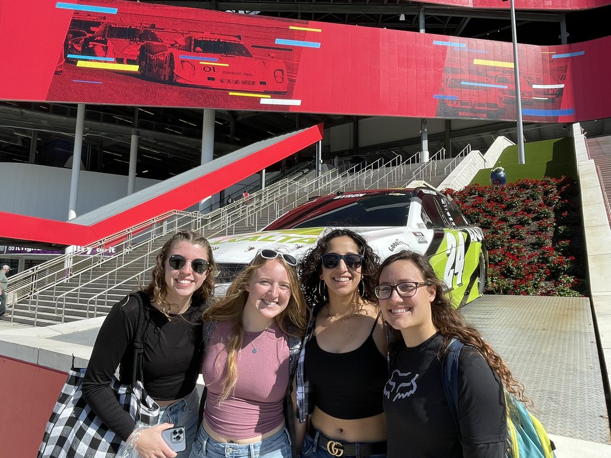 JerryJordan_KTT's tweet photo. Really cool to play your guide for these lovely ladies from @JacksonvilleU - @ChaiseBailey, Bella, Ella &amp; Shannon are at @DAYTONA for the first time &amp; will see @ARCA_Racing/@XfinityRacing today. Pretty sure @ryderwracing is jealous! #NASCAR fans say, “hi.” #PhinsUp https://t.co/la4fohhNGB