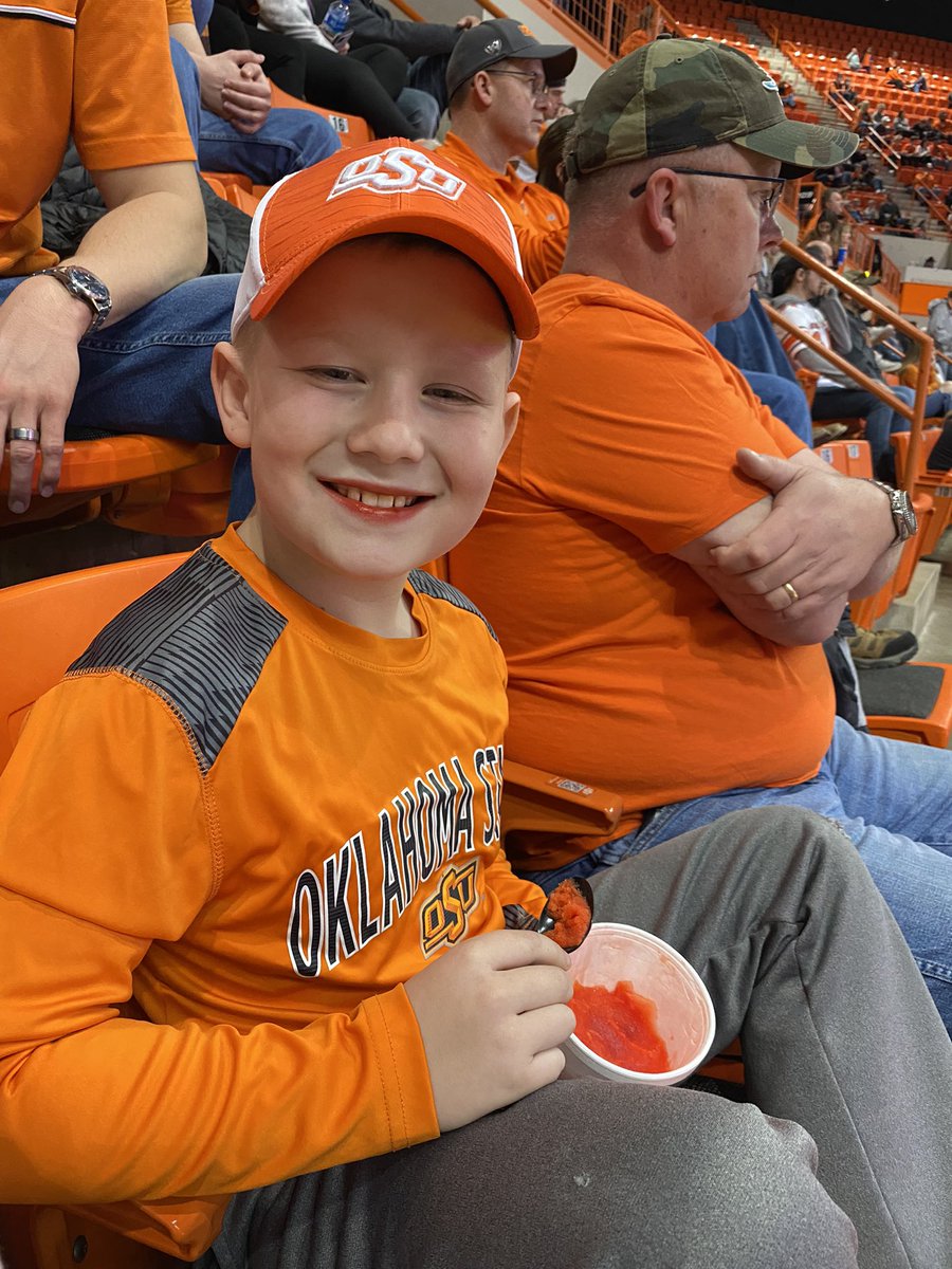 sharp_sd's tweet photo. #gopokes @OSUMBB #beatkstate https://t.co/Eln0LxNbT8
