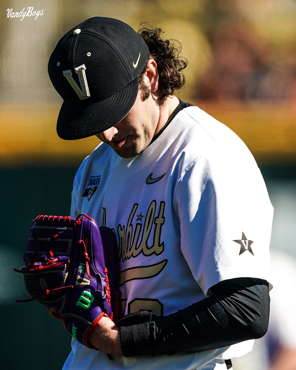 Vanderbilt Baseball on X: Cowboys plate five in the top of the