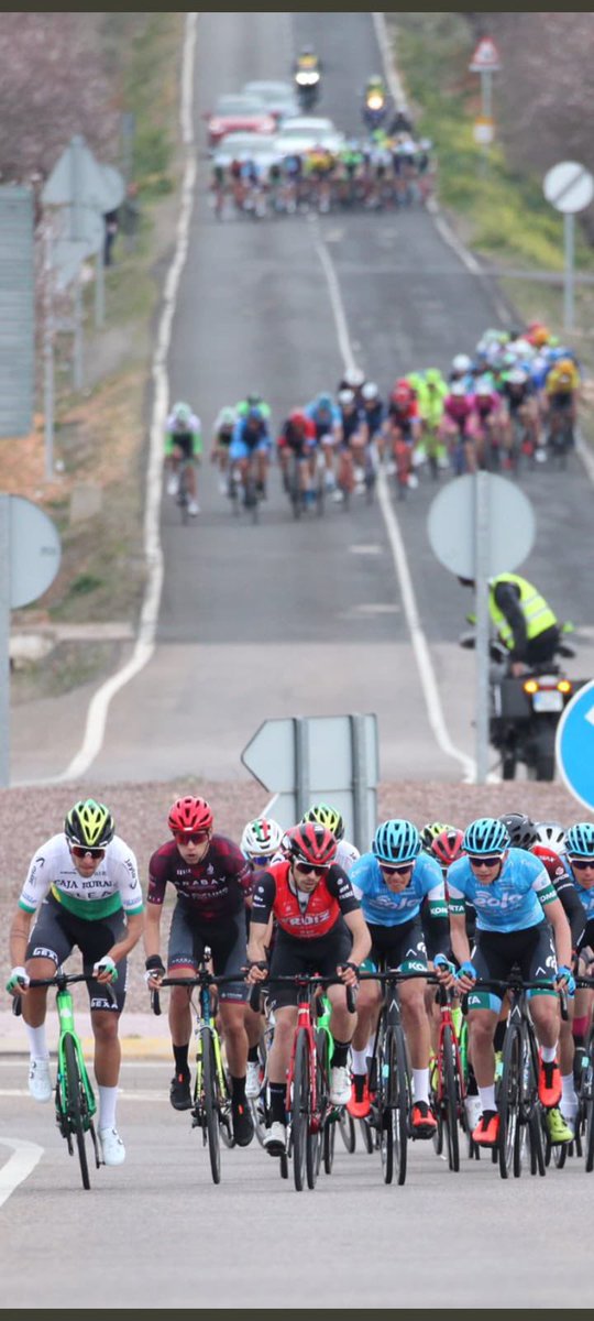 IBalearsArabay's tweet photo. Final de la primera etapa del #memorialsanroma22 donde un @ArabayCyclingF muy combativo ha marcado un gran tiempo, con @alfonsoplam a tan sólo 3 segundos del líder arañando un noveno puesto a su paso por meta. 

Foto: @AlvaroCycling https://t.co/eEipBQ0gJj