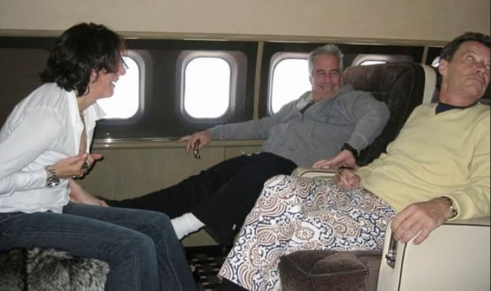 JozDire's tweet image. C'est un modèle déposé !

Suicide sans image, ou exfiltration dans le calme ?

&amp;lt; Problèmes techniques &amp;gt; pour #Epstein, &amp;lt; caméra off &amp;gt; pour #JeanLucBrunel