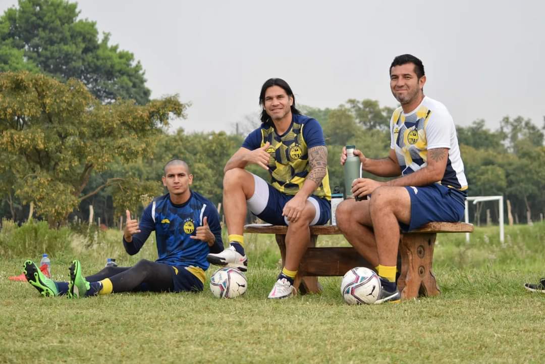 CST_1935's tweet photo. Último día de nuestra #PRETEMPORADA2022.
El éxito no es un accidente. Es trabajo duro, perseverancia, aprendizaje, sacrificio y sobre todo amor por lo que estás haciendo. Y en la semana, toda ésta gran familia demostró que está para cumplir los más grandes sueños! 
#VAMOSTRIKI https://t.co/1Uqx6UIrm2