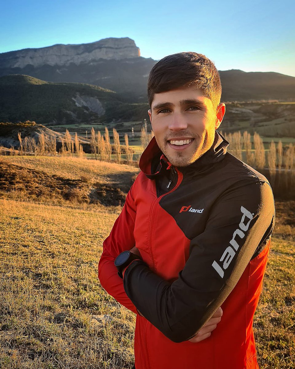 Muy contentos de anunciar a ✨ Raul Criado ✨ como nuevo corredor del #teamland 
Estamos seguros podremos disfrutar de muchas aventuras y exitós juntos en esta  nueva etapa 😉
Bienvenido a tu nueva família <a href="/raulcanfranc/">Raúl Criado Sánchez</a> 🙌

#land #landsports #landclothes #teamland #raceland