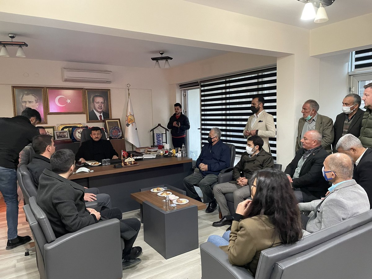 avhamzadag's tweet photo. Menderes’te ilçe başkanlığımızda ve Küner mahallesinde Menderesli hemşehrilerimizle bir araya geldik. https://t.co/oceHYLVNJM
