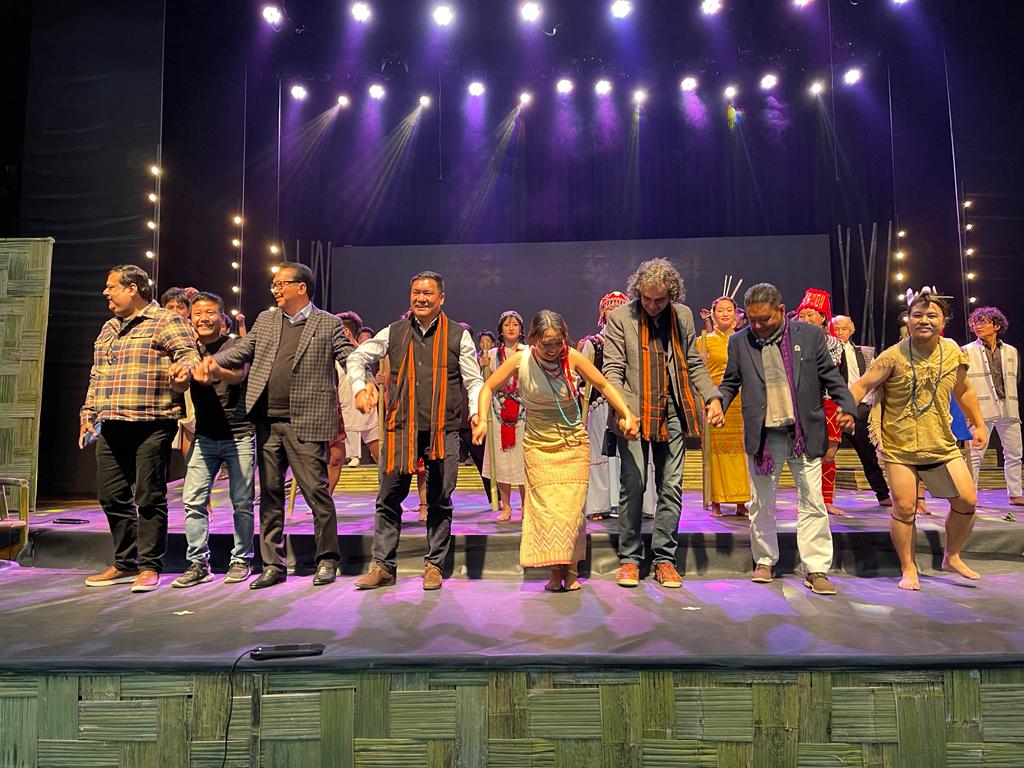 pasang_sona's tweet photo. Extremely delighted to witness the theatre presentation Arunachal Ek Safarnama, directed by Shri Riken Ngomle. What a masterpiece!!! Theatre has a power to move our hearts, and today the team really did. My congratulations. https://t.co/zuhPFb6HY4