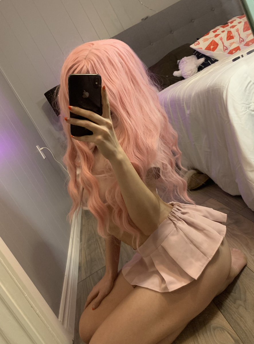 amburrr (💚) tweet media