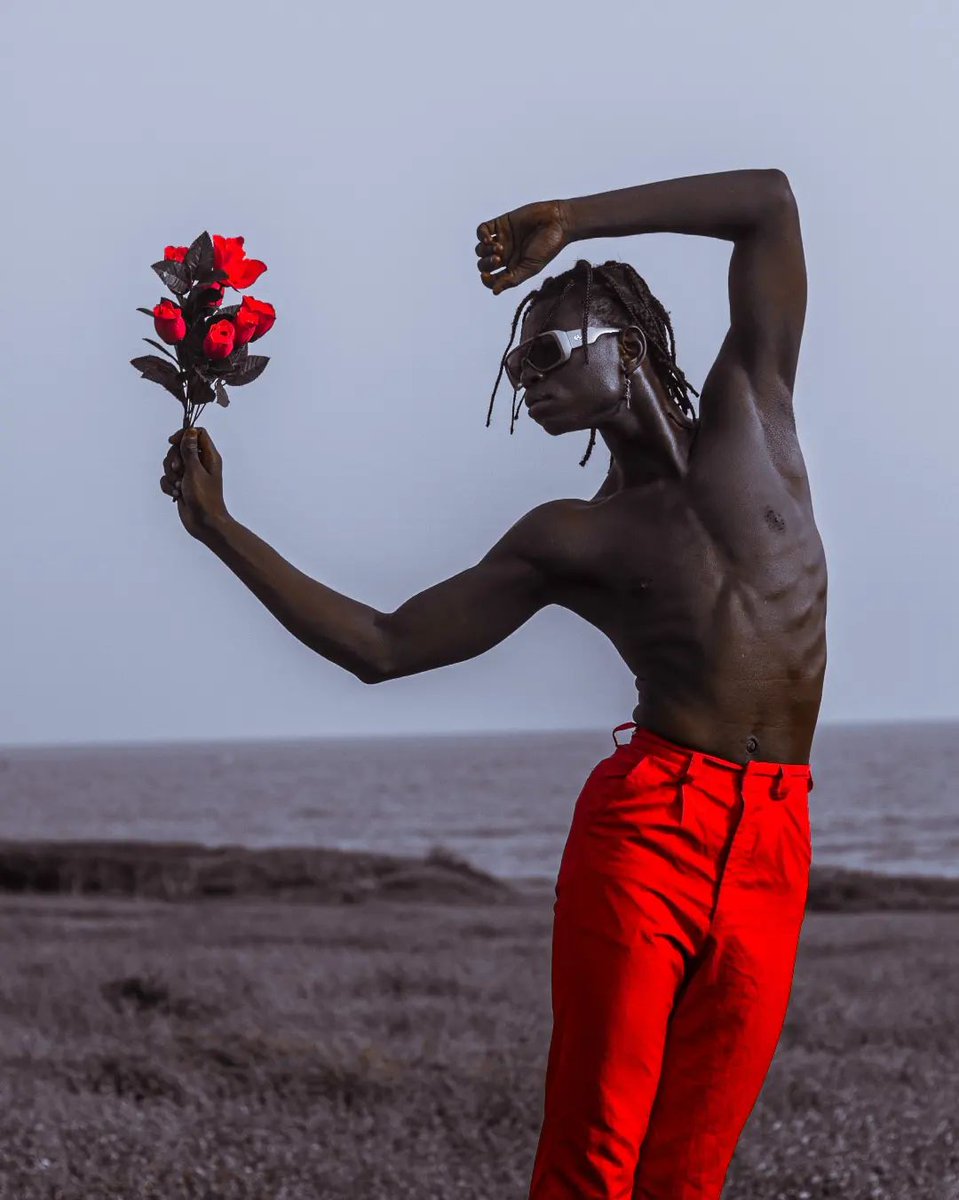 Red and it's significance.

"A valentine"

Photograph by Dave Hunter.

#love