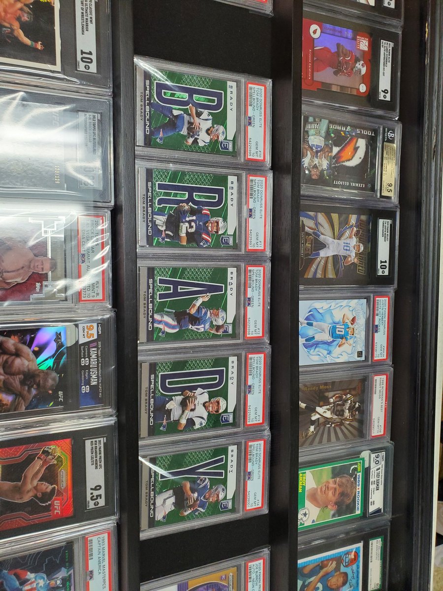 chimpiescards's tweet photo. Anyone want the Brady patches? All PSA 10. #TheHobby @CardPurchaser #cardshowfinds https://t.co/1wilbwcHSr