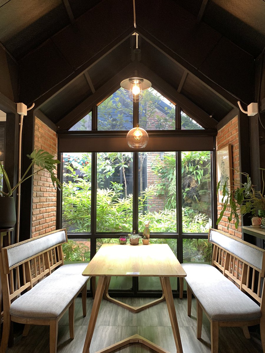 moments_journey's tweet photo. นี่กรุงเทพจริงๆ นะ Tonwa Cafe 📍สุขาภิบาล2 ประเวศ คาเฟ่ ร้านอาหาร เป็นทุกอย่างให้แล้ว น้ำตกธรรมเขียวๆ หรือห้องแอร์ตกแต่งเก๋เลือกได้เลย กาแฟดีไม่แพง ไปค่ะ เปิดทุกวัน #thejourneymomentth #cafe #คาเฟ่กรุงเทพ #reviewcafe #อร่อยบอกต่อ #รีวิวคาเฟ่ @aroii https://t.co/8CSts7QVDx