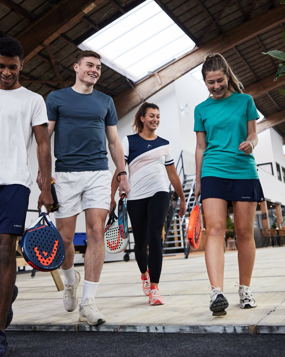 𝗜𝘁'𝘀 𝗽𝗮𝗱𝗲𝗹 𝘁𝗶𝗺𝗲! 

Je week sportief afsluiten doe je natuurlijk bij Plaza Padel! Speel lekker droog, zonder wind of omgevallen boom op de baan.😉
Blijf daarna nog gezellig een hapje en drankje doen want het is weekend. 🤩🍻