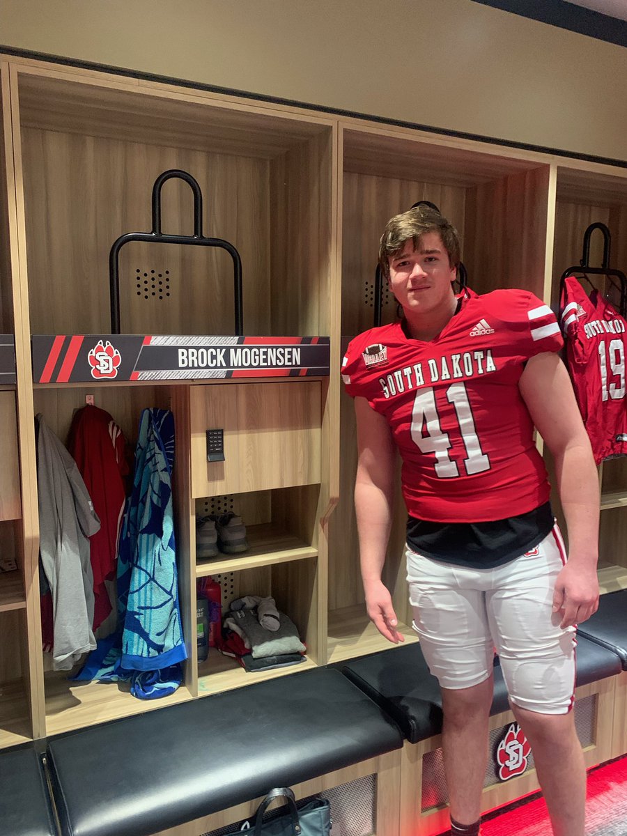 Braden Mohr (@mohrbraden) on Twitter photo Had a amazing time at the University of South Dakota Junior Day yesterday. Thank you <a href="/CoachTJohansen/">Travis Johansen</a> for the invite along with all the coaches that made it special!! #GoYotes <a href="/CoachBrown_DL/">Corey Brown</a> Had a amazing time at the University of South Dakota Junior Day yesterday. Thank you <a href="/CoachTJohansen/">Travis Johansen</a> for the invite along with all the coaches that made it special!! #GoYotes <a href="/CoachBrown_DL/">Corey Brown</a>