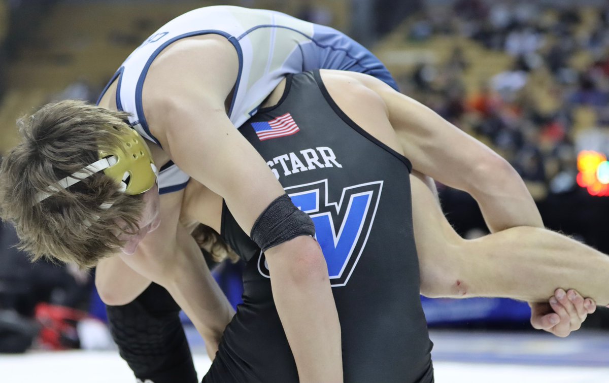 saltyphotos's tweet photo. Azcona, honoring late teammate Trent Starr advances to the 3rd place matchup after 3-1 victory. @GVHSYearbook @GVHSEagleMedia @Tarrants_GVHS @WrestlingGV @GVHSActivities @VALLEYSUPERFANS https://t.co/PyoaDSN4rt