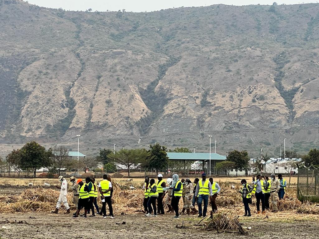 MMAKS_Advocates's tweet photo. An insightful and worthwhile experience touring parts of the Albertine Graben with @pau_Uganda and having firsthand experience of the current activities in the oil and gas industry. #FID #oilandgas https://t.co/D6gwNW8e6O