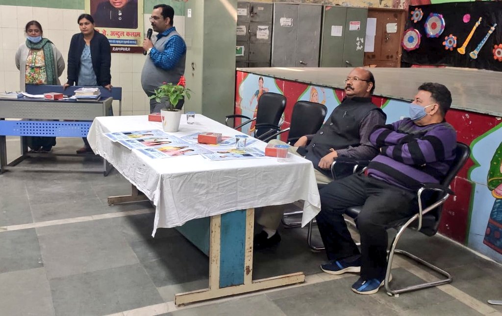 RampuraSchool's tweet photo. Today a workshop was conducted by PNB officials in Govt Co-Ed SV, Rampura on ''Digital Payments and security issues''.
Studnets interacted with them and clarified their queries regarding online payment frauds.
@RampuraSchool @msisodia @Minister_Edu @pnbindia @Dir_Education @RBI https://t.co/JhpipaCPgy