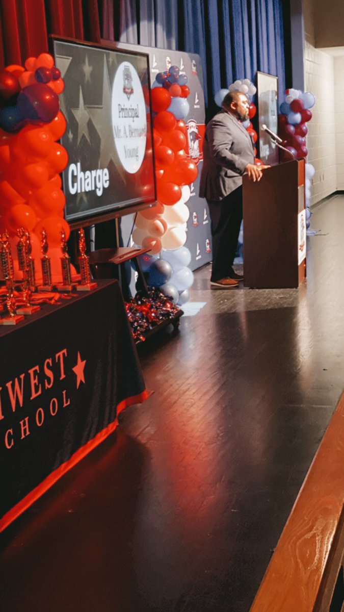 SWPatriots's tweet photo. An excellent display of Patriot PRIDE yesterday as we recognized and celebrated our 9th Grade Academy students. Such an amazing presentation. Thank you to the 9th Grade Academy staff for their collective efforts to change the landscape of Southwest. #Southwestblessed #BibbVIP https://t.co/1MlPFHZ81b