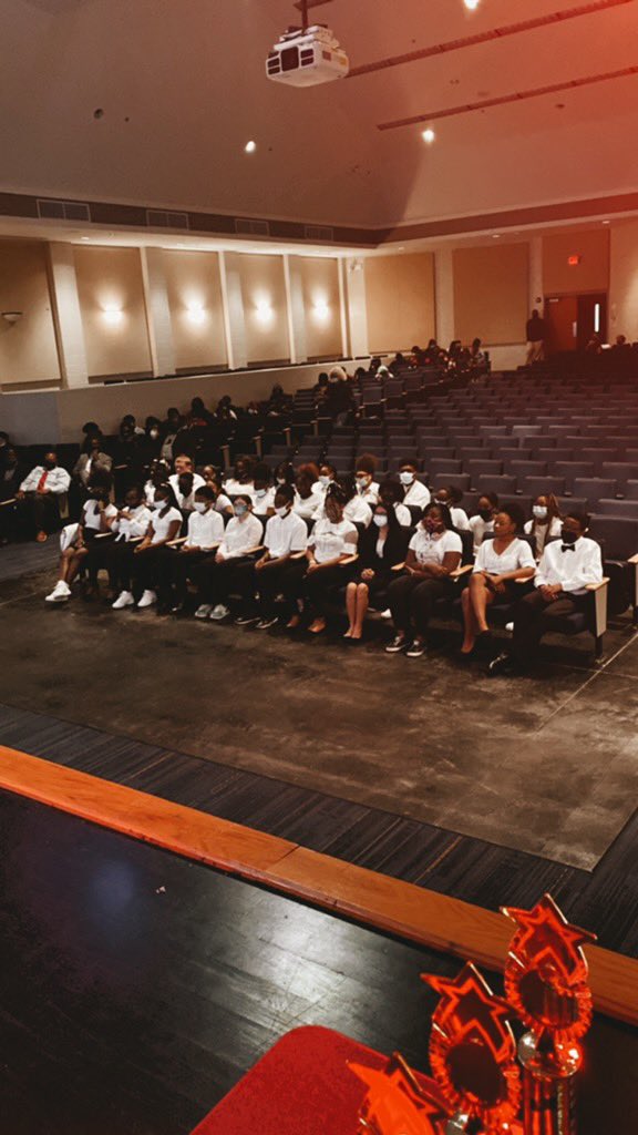 SWPatriots's tweet photo. An excellent display of Patriot PRIDE yesterday as we recognized and celebrated our 9th Grade Academy students. Such an amazing presentation. Thank you to the 9th Grade Academy staff for their collective efforts to change the landscape of Southwest. #Southwestblessed #BibbVIP https://t.co/1MlPFHZ81b