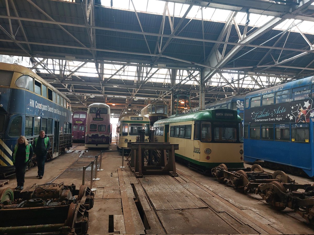 WandererWelsh's tweet photo. Excellent @BplHeritageTram winter Gold running day (with snow!),including an excellent depot tour. https://t.co/EVDvCsqcfG