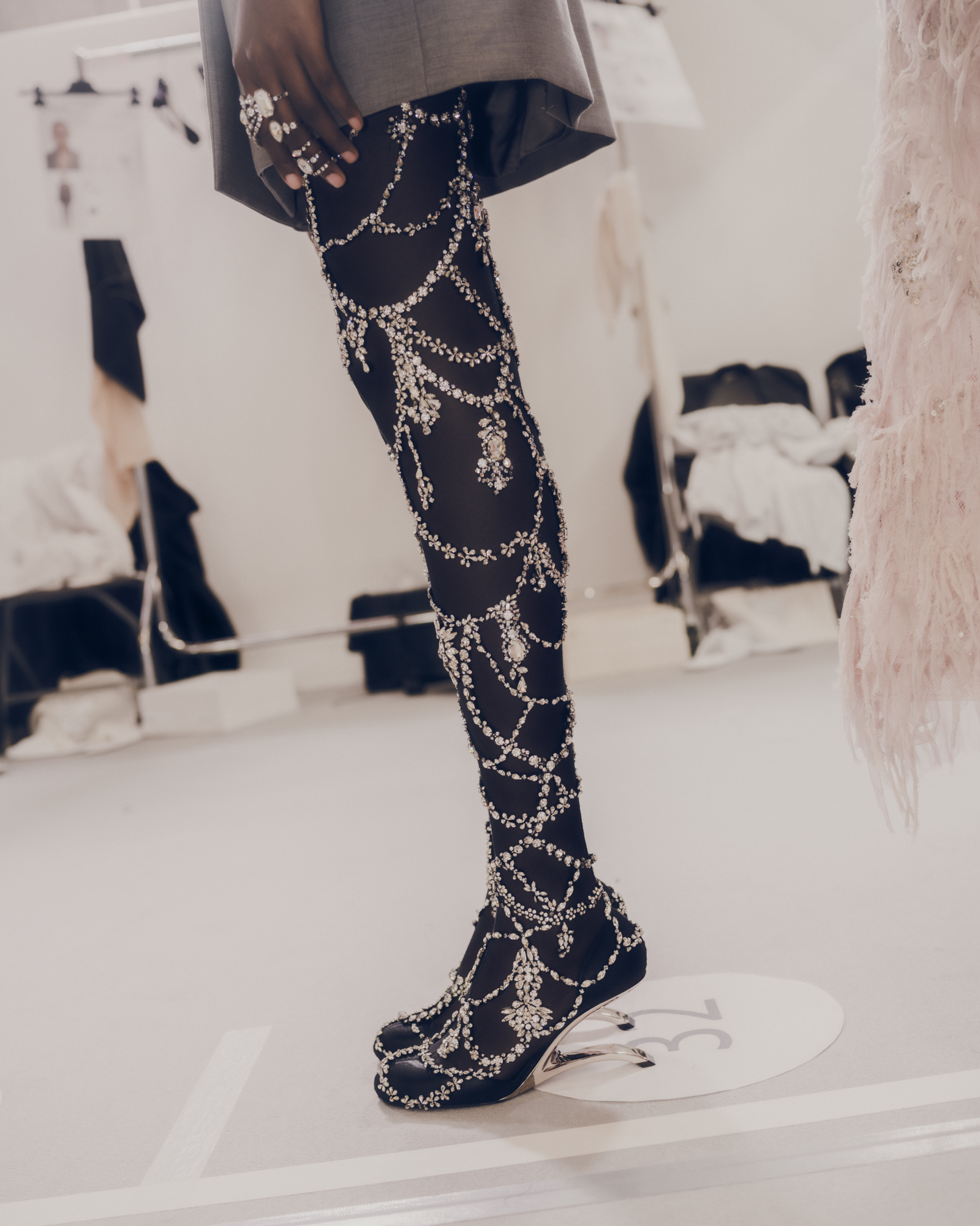 Alexander McQueen on X The McQueenSS22 crystal raindrop embroidered Arc boots. Discover the collection https t zPYB8YLQ2m Photographed by Chloe Le Drezen. https t jB4N8j69y7 X
