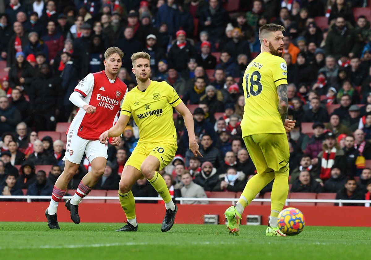 Arsenal's tweet photo. He is inevitable.

❤️ @EmileSmithRowe 

#ARSBRE https://t.co/pNbnFj3fga