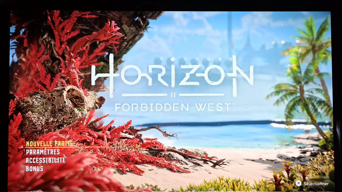 KanaXIII's tweet photo. Je viens de finir le 1er épisodes pour la 3eme fois. Maintenant je commence enfin #HorizonForbiddenWest  je vais me mettre en mode ne pas déranger 😁
Merci #GuerrillaGames https://t.co/J6njY41ppM