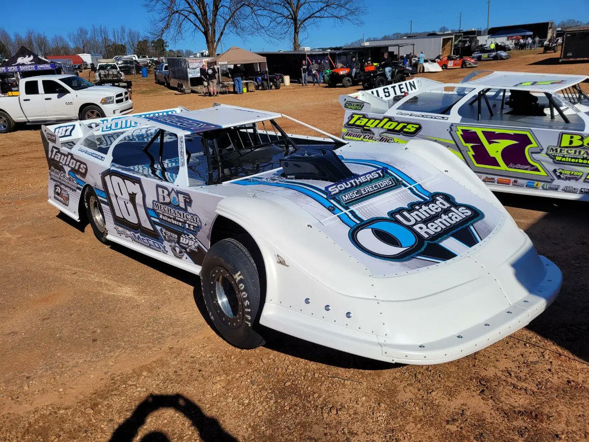 LavoniaSpeedway's tweet photo. New look for David "Bad Boy" McCoy for the 2️⃣0️⃣2️⃣2️⃣ season!
No stranger to the front here at Lavonia Speedway!
#LavoniaSpeedway #SpringNatty🌺 https://t.co/2kHsiJFCDz