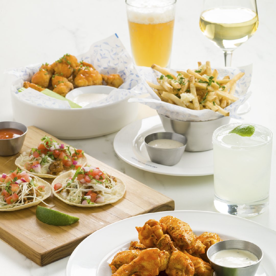 Long weekend, you couldn't come fast enough. Let's get those #HappyHour vibes on! 🌞