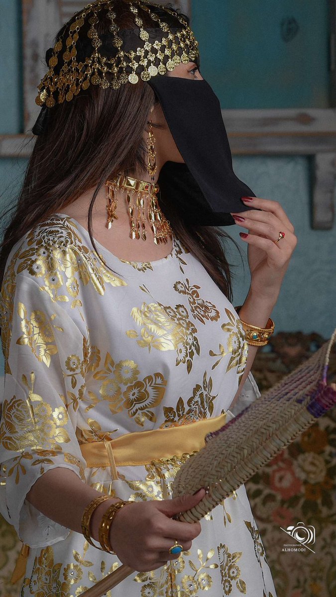 lli_x5's tweet photo. @gorgeous4ew انا احلى 😍 https://t.co/InJrxicT3Y