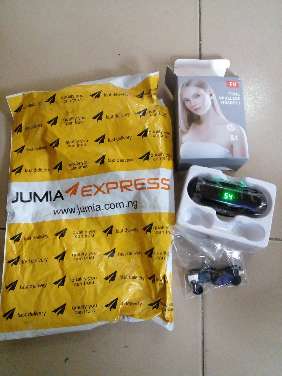 bridgetekeh's tweet photo. Am super excited this what i got from MTN voucher @MTN180  @MTNNG is simply the best their love &amp; charity towards their customers is out of this world thank you this means alot to me am greatful and to my elder sister @Chiney14  who gifted me this for valentine #wemovewithlove https://t.co/0zk4FWgzgj