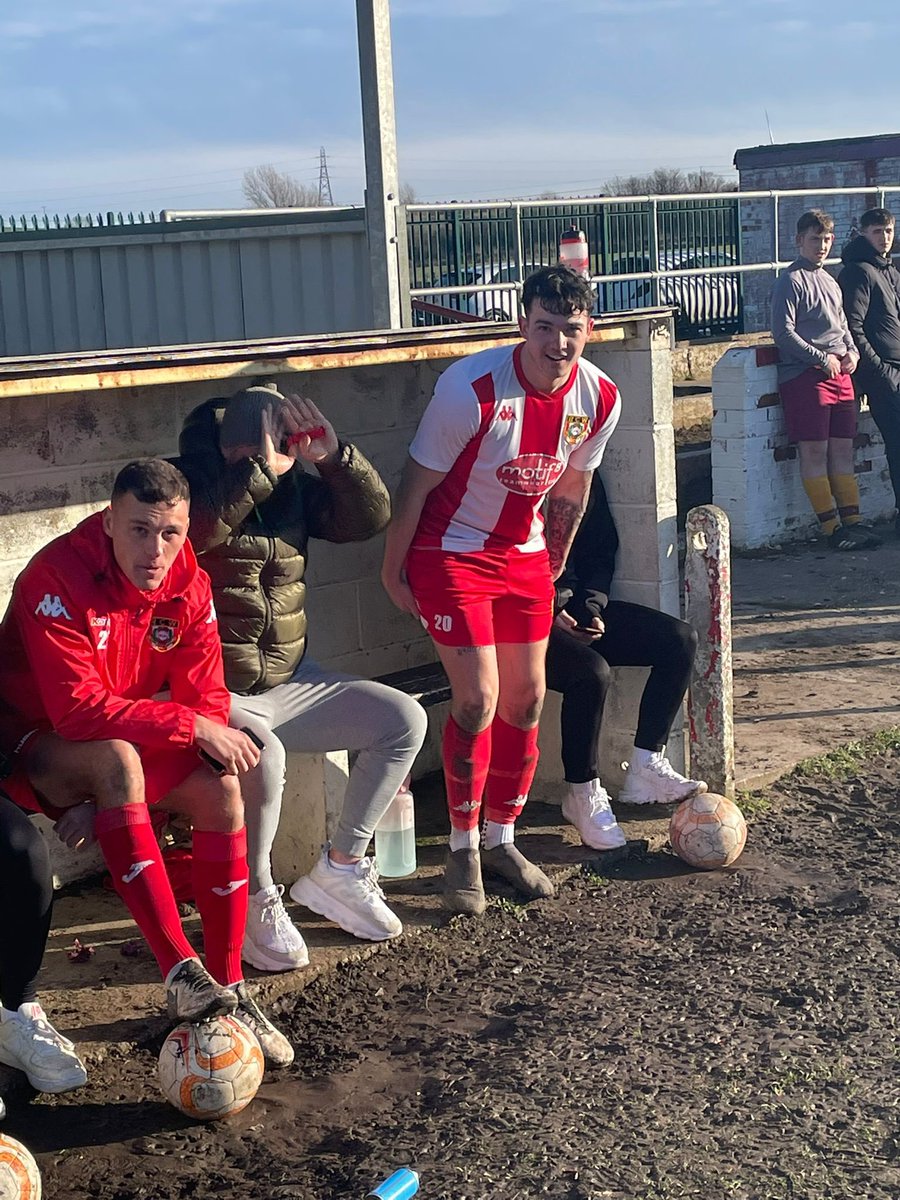 EasingtonLaneFC's tweet photo. Massive 3 points today for RCW U23’s today, beating 2nd placed @UnitedDurham 1-0 at Murton. In a very even game on a poor pitch RCW took the points 5 minutes from time when @AdamLedger9 volleyed home from @HaswellCallum cross. #ipredictaryhope https://t.co/NIOuXvS9qy