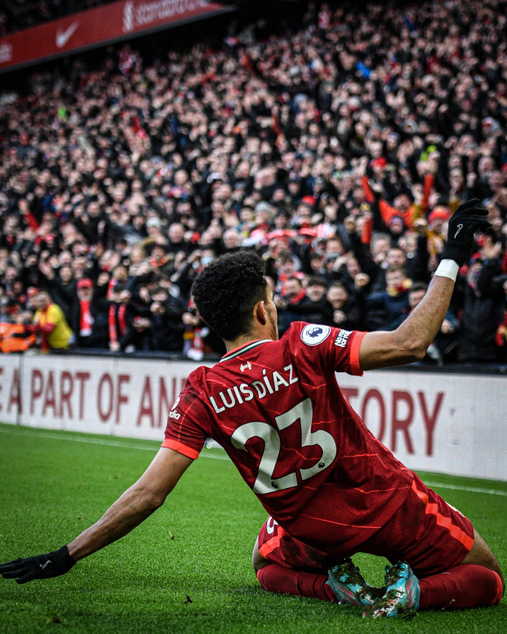 GOAL India on X: First Liverpool goal in front of the Kop for Luis Diaz ❤️   / X