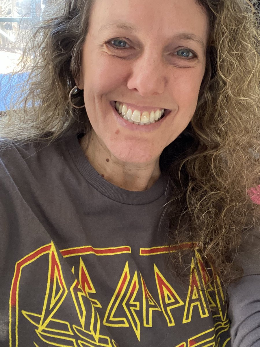 Just a girl in one of her favorite <a href="/DefLeppard/">Def Leppard</a> shirts… taking a break.  It is what it is.  ❤️
#life #itiswhatitis #letsbereal #breakfromthecrazy #peoplepleaser #defleppard #youknowyourelate #jesustakethewheel #anxietyisreal #rockgirl #afternoonoff