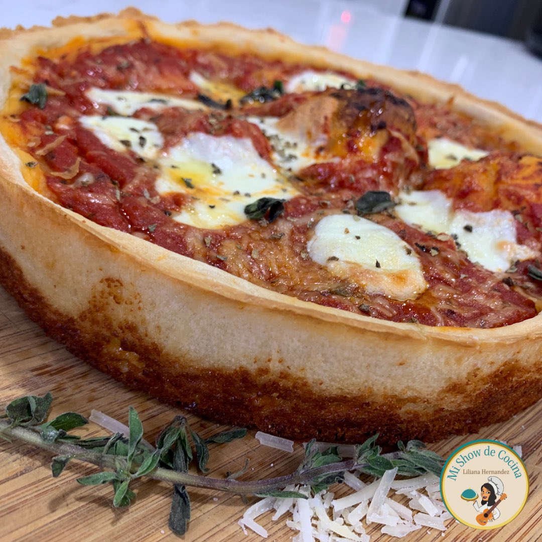 MiShowdeCocina's tweet photo. Famosa #Pizza rellena al estilo de #Chicago #chicagostuffedpizza
🍕👍🤩

Pizza Rellena estilo Chicago / Chicago Stuffed Pizza
https://t.co/gS0ZbCKzkL

Salsa de tomate para Pizzas /
Tomatoe Sauce 
https://t.co/xRMptQB2Yn

Masa para Pizzas / Pizza Dough
https://t.co/LqvTZJ2tJB https://t.co/Moo0QOOLZU