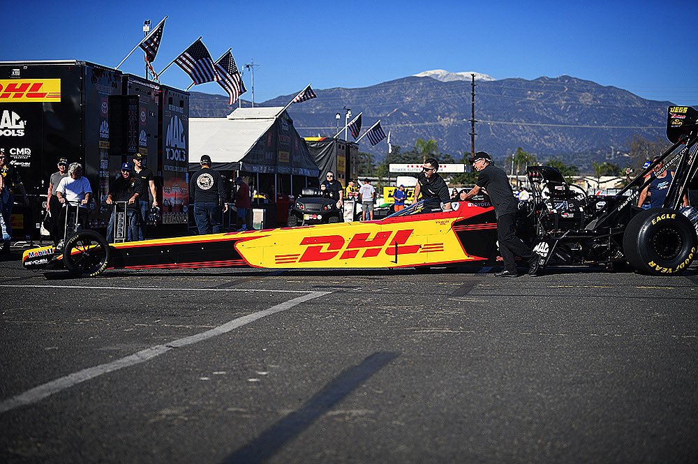 TeamKalitta's tweet photo. #Winternats day 2 coming at ya!

Top Fuel will be on track for qualifying session 2 at 12:30pm PT. 

@DHLUS | #TeamDHL | #SpeedofYellow | @NHRA https://t.co/NslSmJ9abk