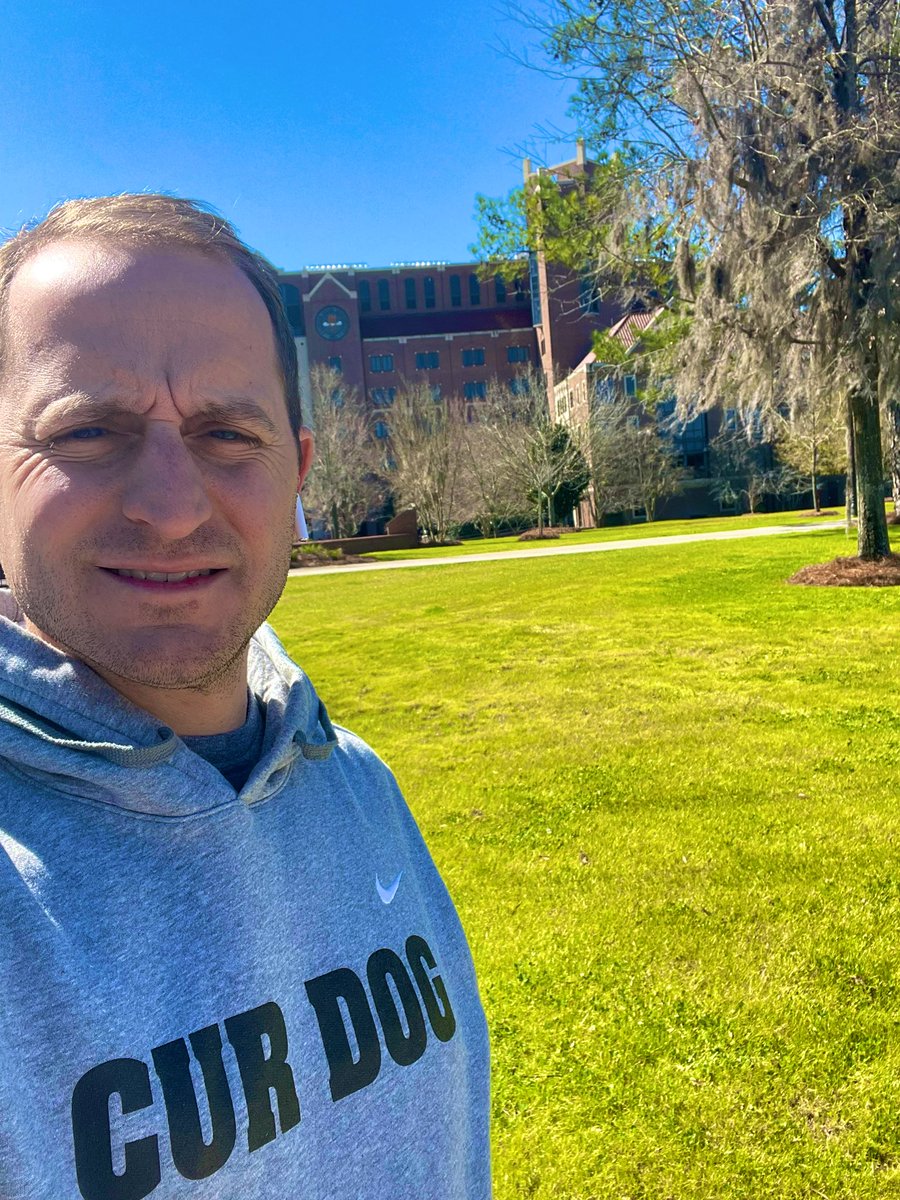 Fertitta_Gabe's tweet photo. Beautiful day for a walk through Florida State campus today! https://t.co/mWHsN4m5hO