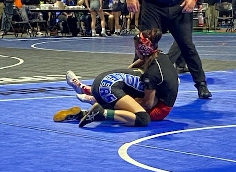 Bos_Wrestling's tweet image. Alana Lee dominates undefeated Coppell by the score of 9-1 to advance to the 6A State Wrestling Championship!!
One match at a time!
#pintowin #medalhunt #uilstate
@boswellhs 
@emsisdathletics
