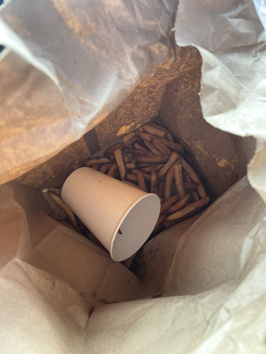 kurtarnold_kurt's tweet photo. I mean when you think your done your container of fries #ButWaitThereIsMore https://t.co/8quOBimyl7