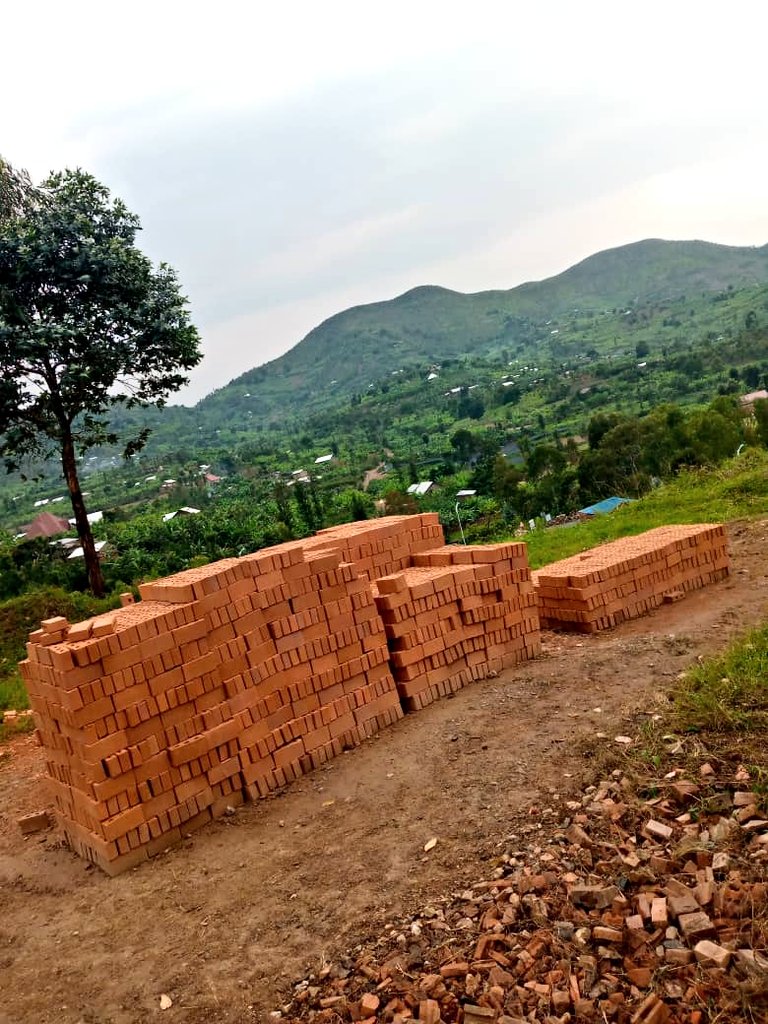 Rwanda_Edu's tweet photo. .@Dr_Uwamariya: We are glad that the bricks used iin the construction of all these infrastructures are made here at the bricks factory owned by Rubengera TVET school, It is a good sign that #TVET schools can contribute to the development of the country https://t.co/K2KAYlPm2Y