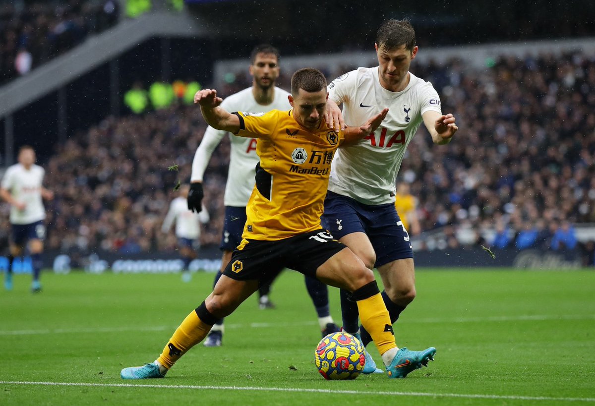 _AlwaysWolves's tweet photo. Football Fancast think Lage should drop Podence against Leicester
Podence started in the win against Spurs but only had one shot at goal, also failing to complete any of the 3 dribbles he attempted
Would you start him?
#wwfc #wollei #alwayswolves
https://t.co/Ukk4hjX2hb https://t.co/Iz3LHYiYJf