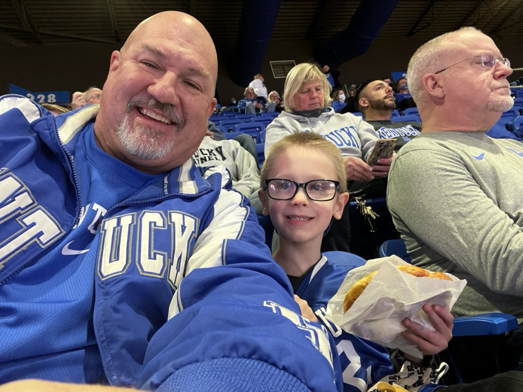 BigDnCA's tweet photo. His first Basketball game! #WeAreUK #FutureWildcat https://t.co/wZCIoJou54